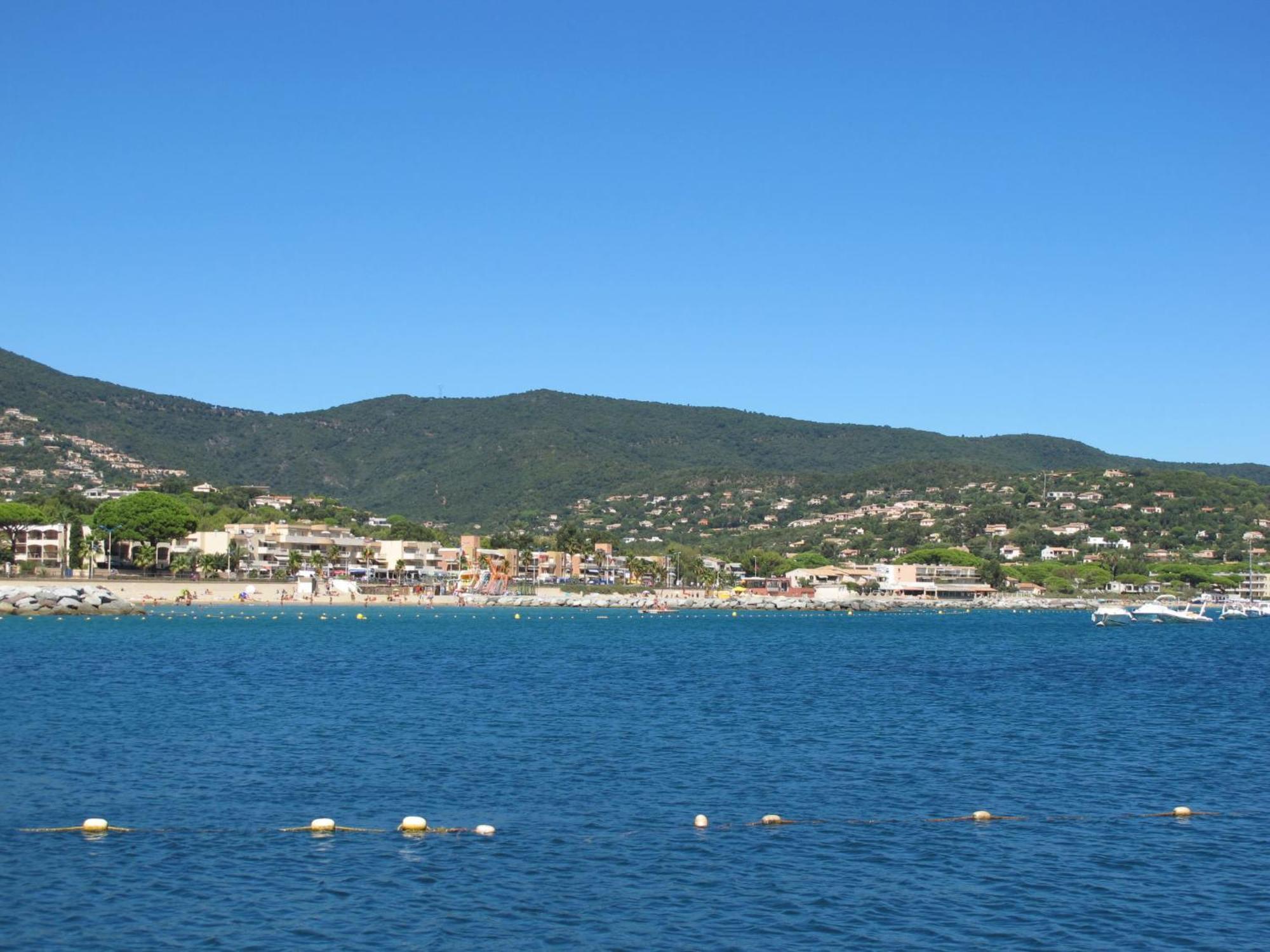 Holiday Home Les Terrasses De L'Eau Blanche-4 By Interhome Cavalaire-sur-Mer Luaran gambar